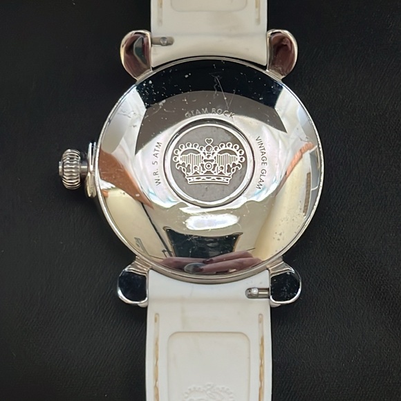 Glam Rock Vintage Glam White Silicone Band Watch - Picture 3 of 9